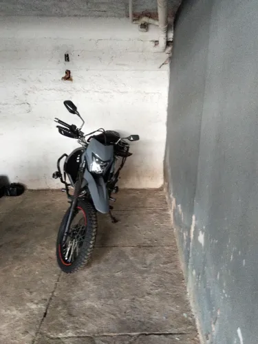 Vendo Shi 175 EFI SS