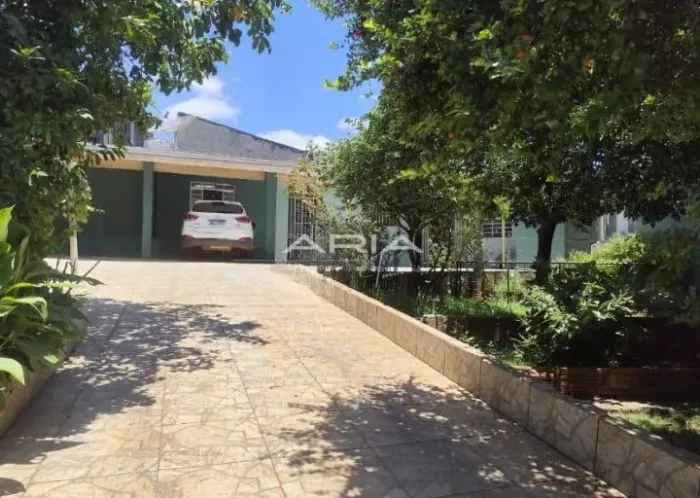 Casa à VENDA próximo ao Shopping Boulevard, Zona Leste, Londrina PR