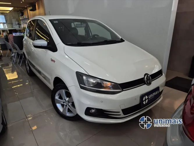 Volkswagen Fox Rock IN RIO 1.6 MI Total Flex 8V 5P 2016