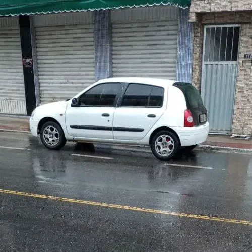 Renault Clio RL / Yahoo/ Authent. 1.0 8V 5P 2003