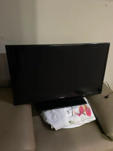 Tv Led 32" Samsung em perfeito estado