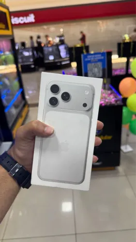 iPhone 17 pro Max versão californiana 256 gigas 