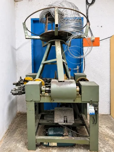 Máquina Industrial Formadora de Aros de Arame para Colchões