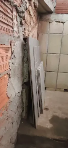 CERÂMICA CINZA