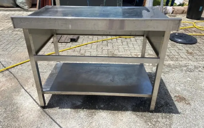 Bancada Industrial em Inox com prateleira