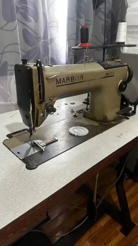 Máquina de costura profissional Marbor