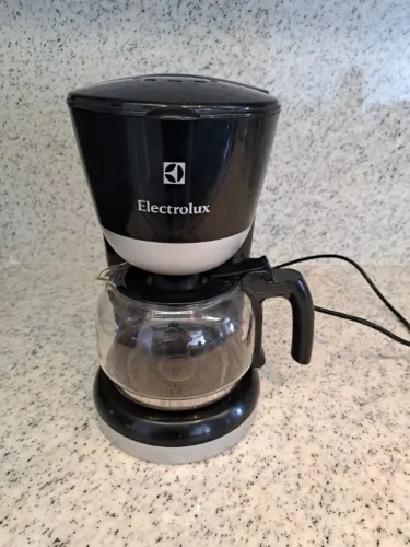 Cafeteira Elétrica Eletrolux CME11
