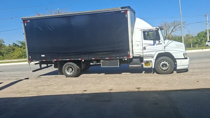 Caminhao MERCEDES-BENZ