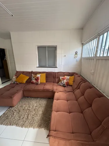 VENDO SOFÁ GIGANTESCO E CONFORTÁVEL R$2.200,00