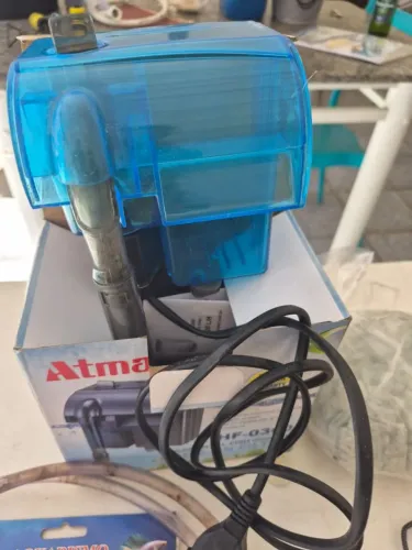 Filtro, comedouro e mais itens de aquário