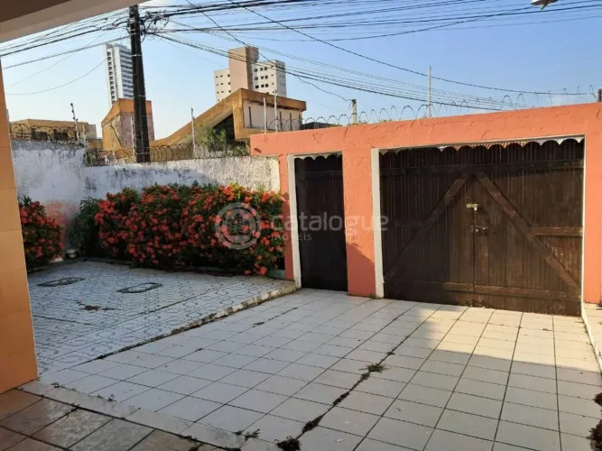 Casa a venda em lagoa Nova comercial/ Residencial Natal RN
