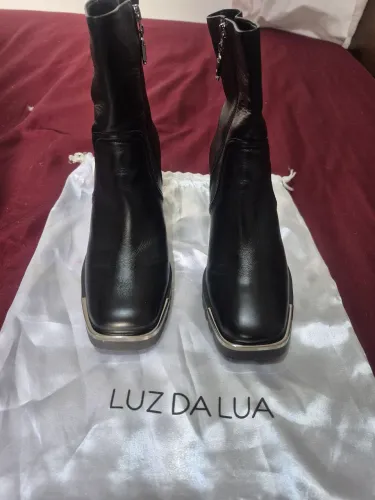 Bota cano curto Luz da Lua