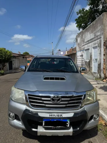 Toyota Hilux CD SRV D4-d 4X4 3.0 TDI Diesel AUT 2015