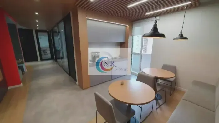 Conjunto, 600 m² Jardins - São Paulo/SP