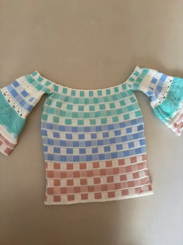Blusa nova de tricot ciganinha maravilhosa