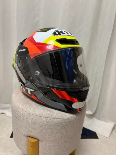 Capacete KYT TT-Revo Star Life - Excelente Estado | Grafismo Neon