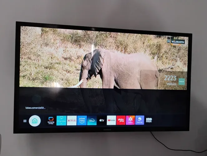 Ótima tv smart Samsung 32