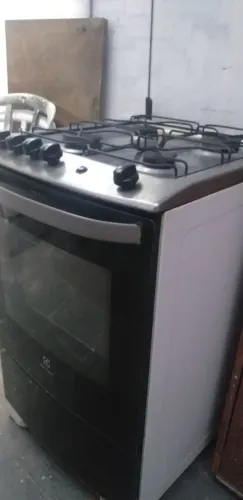 Fogão usado em bom estado