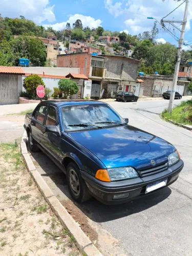 Chevrolet Monza GLS/ Hi-tech 2.0 EFI 2P E 4P (álcool) 1995
