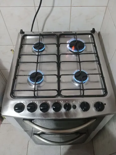 Vendo fogão 2 forno com grill elétrico Electrolux