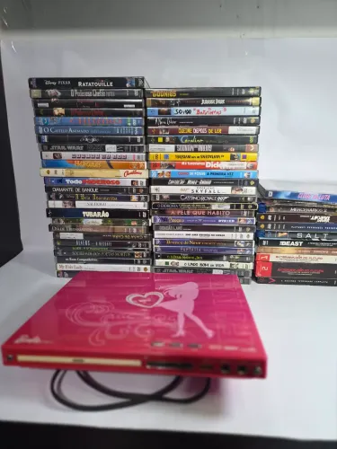 Lote com Aparelho de DVD Barbie Rosa + Mais de 60 Filmes e Séries