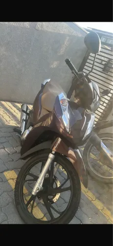 VENDO HONDA BIZ 125 2021
