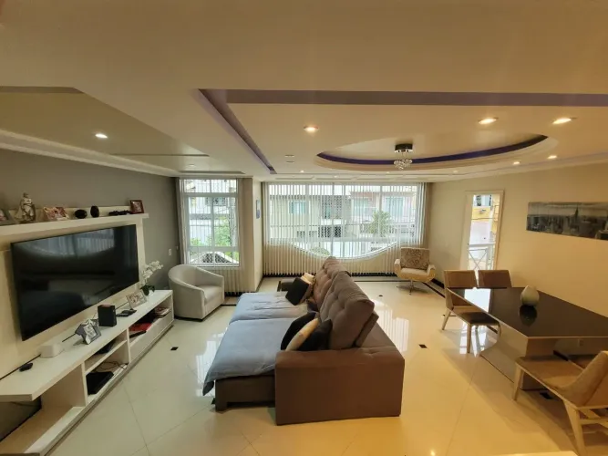 Casa 236m² 4 Quartos à venda por 1.400.000,00 em Vila Valqueire, Rio de Janeiro, RJ