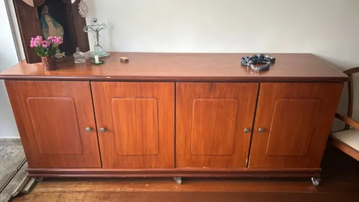 Buffet em Madeira Maçica | 4 Portas e 4 Gavetas | 2m