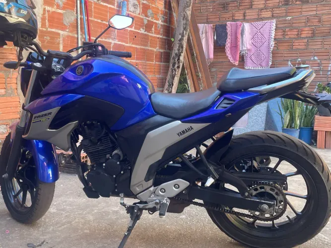 Fazer 250