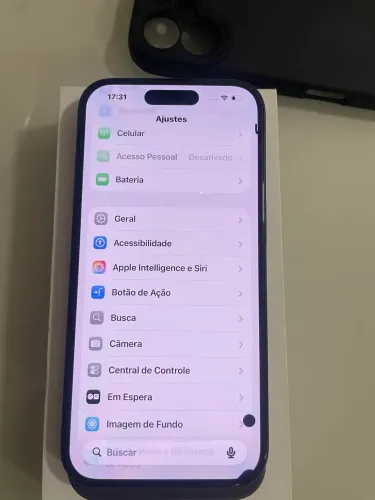 iPhone 16 - 256GB preto.