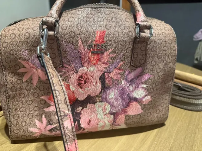 Bolsas Guess