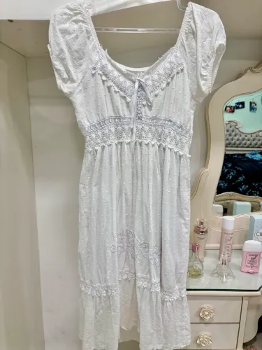 Vestido branco bordado