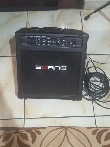 Amplificador para Baixo Borne Impact Bass CB80 30W + 2 Cabos P10 de Brinde!