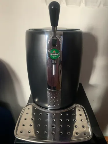 chopeira Heineken BeerTender em excelente estado de conservação.