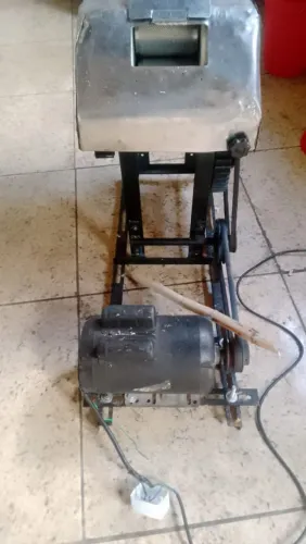 Máquina de caldo de cana elétrica 220 volts 