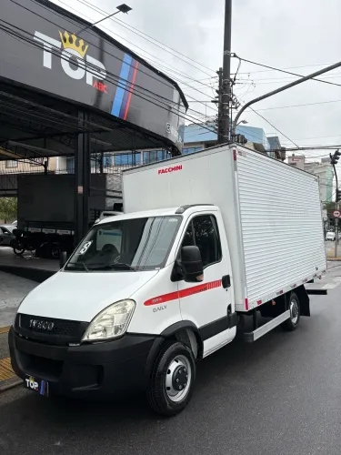 Iveco Daily Chassi 35s14 3.0 16V Diesel Mec. (e5) 2018