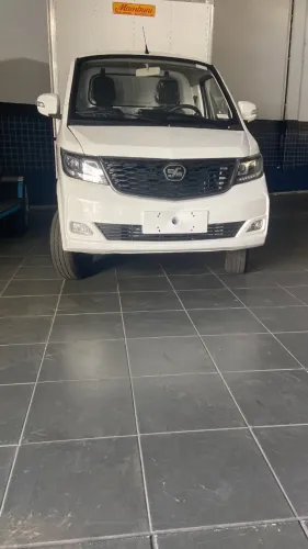 Caminhão Effa V21 Baú 2025 / 2026