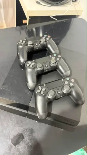 PS4 a venda