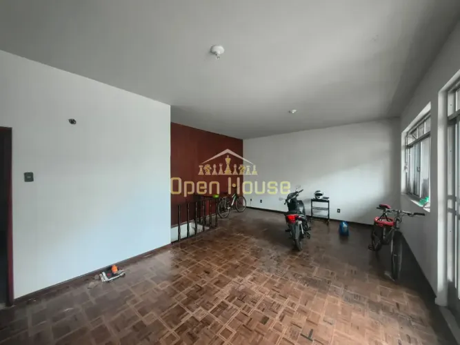 Casa para Locação no Jardim Amália 1 em Volta Redonda 3 Quartos Amplos, Excelente Localiz