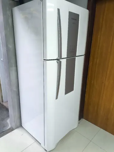 Geladeira Electrolux df80