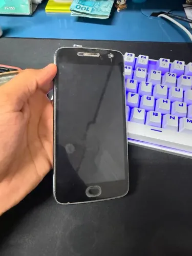 Moto G5 Plus rápido com sistema atualizado