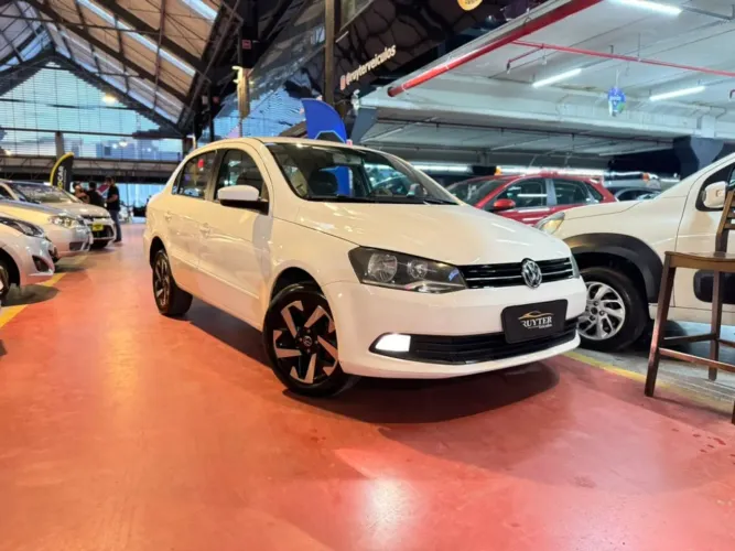 Volkswagen Voyage 1.6 MSI Flex 8V 4P 2014
