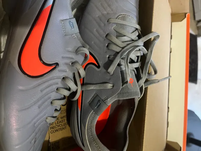 Chuteira Nike tiempo pro legend