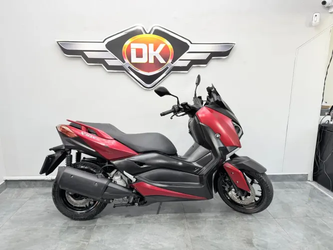 YAMAHA XMAX 2022 VERMELHA