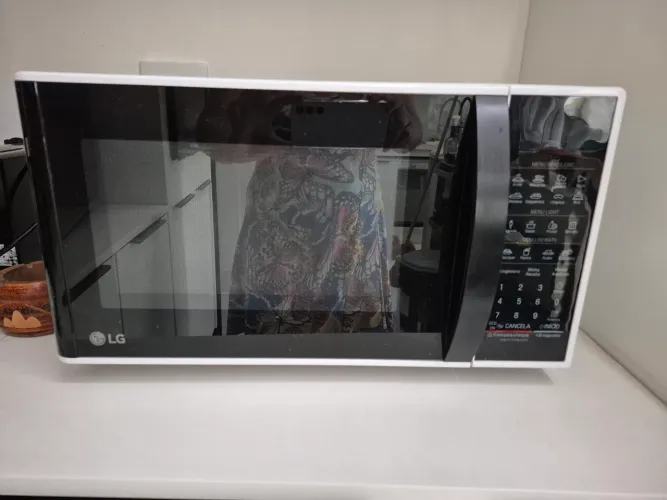 Micro-ondas LG novo