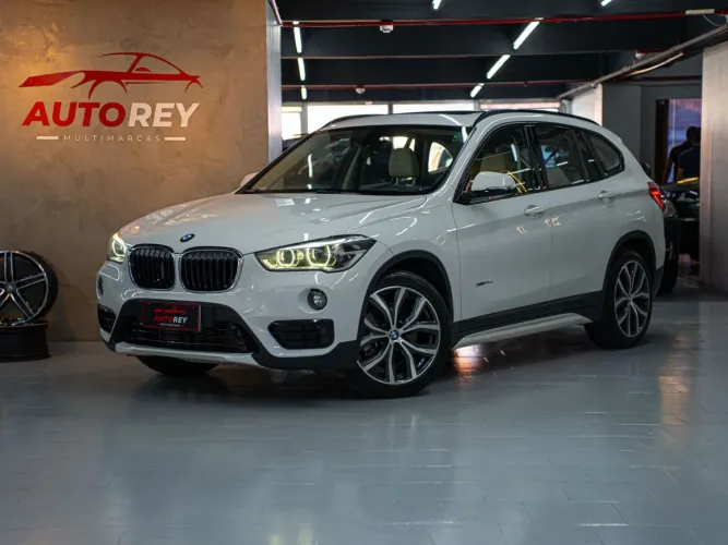 BMW X1 Sdrive 20I X-line 2.0 TB Active Flex 2017