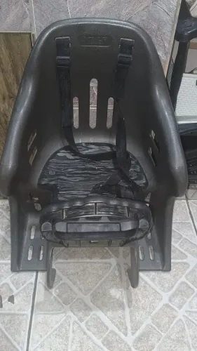 Vendo cadeirinha para bicicleta