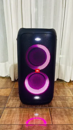 Caixa de Som JBL PartyBox 100 - Pouco uso, Estado de Nova!