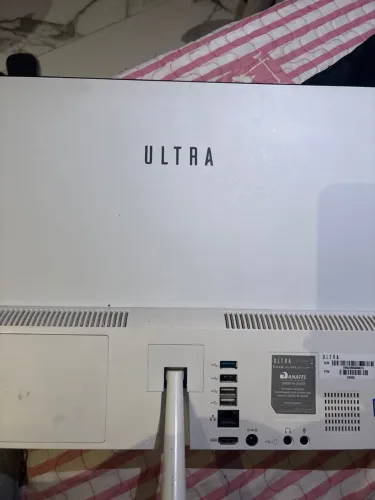 Monitor ultra com entrada HDMI usado