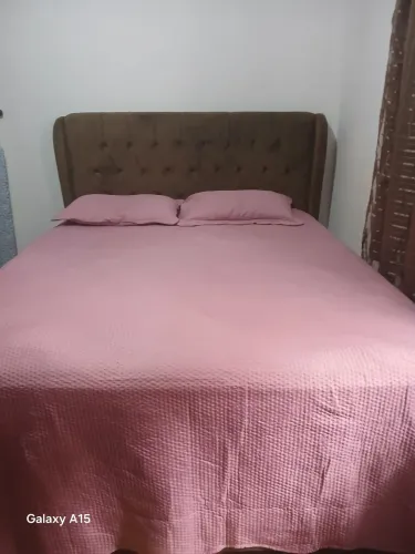 Cama de casal com cabeceira